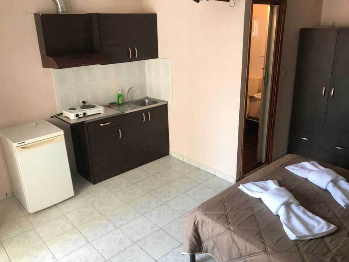 Blue Garden Rooms Paralia Katerinis Ngoại thất bức ảnh