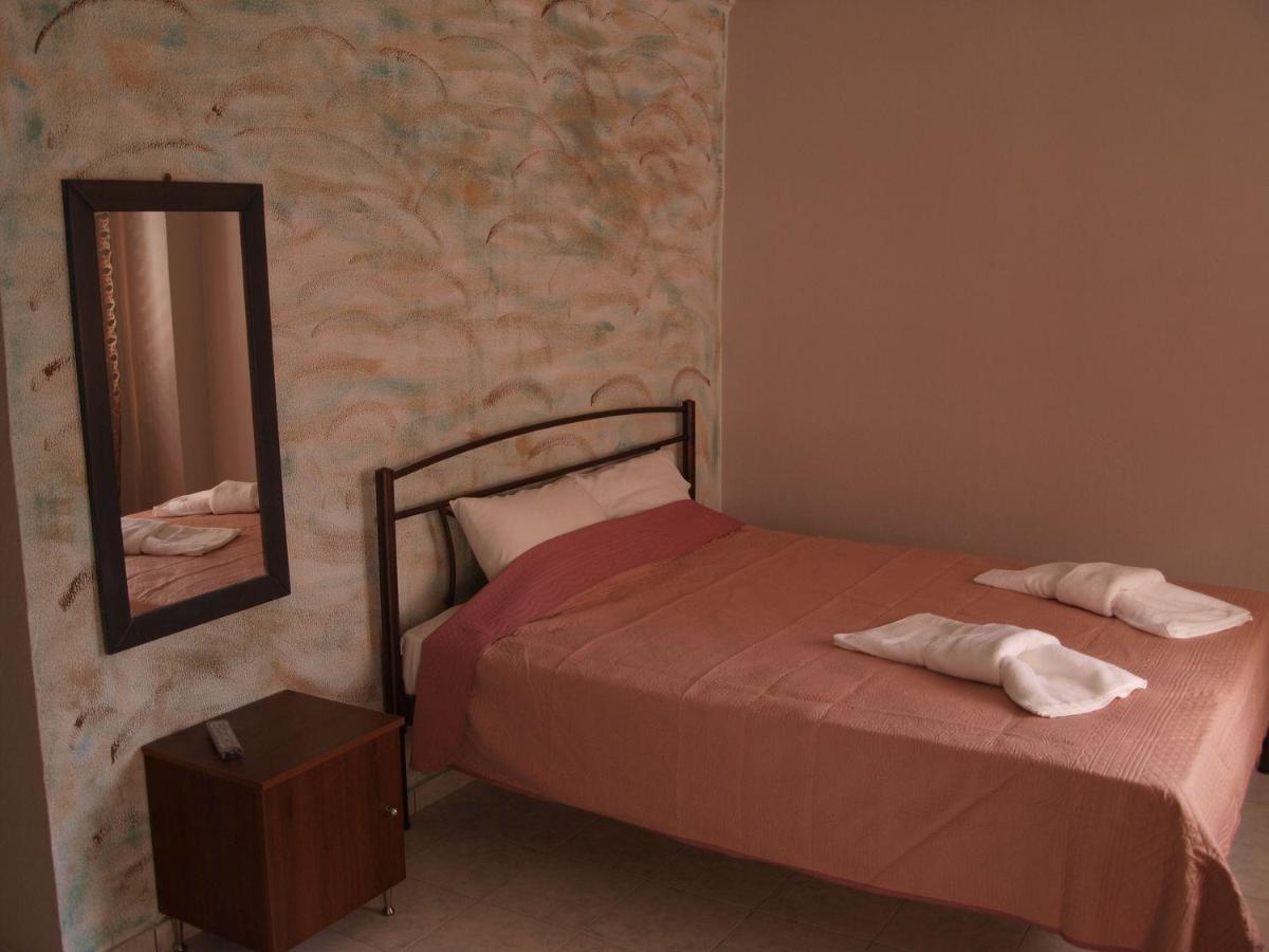 Blue Garden Rooms Paralia Katerinis Ngoại thất bức ảnh